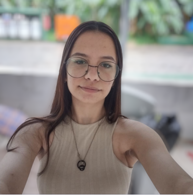 Nossa funcionária Maria E., do gênero feminino